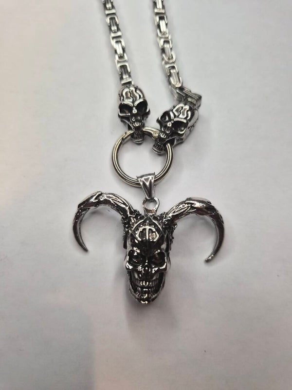 Collier gothique