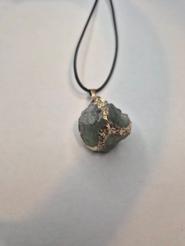 Collier Pierre 010
