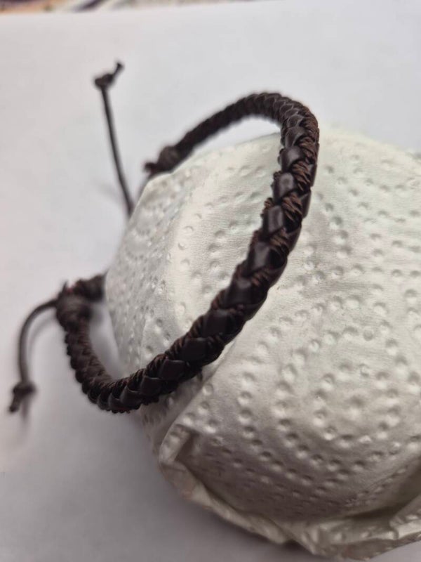 Bracelet marron torsadé