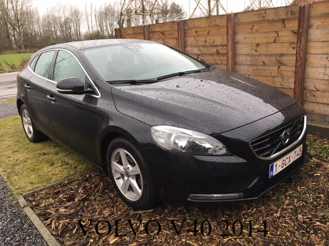 VOLVO V40