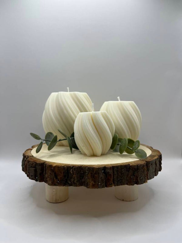 Die tanzende Flamme - Zwirbelkerzen in skulpturaler Eleganz