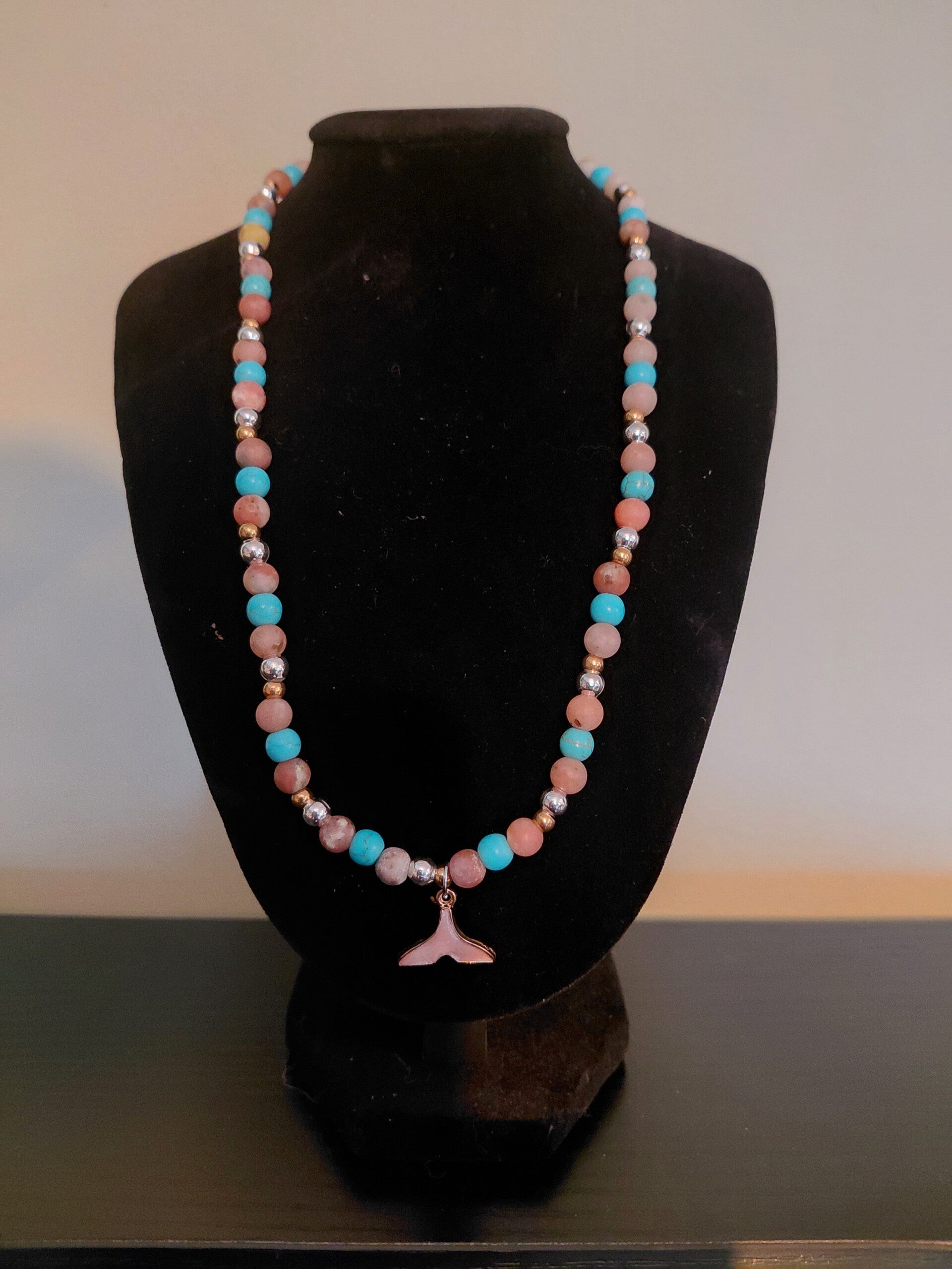Handgemaakte turquoise & roze kralen zeemeerminstaart