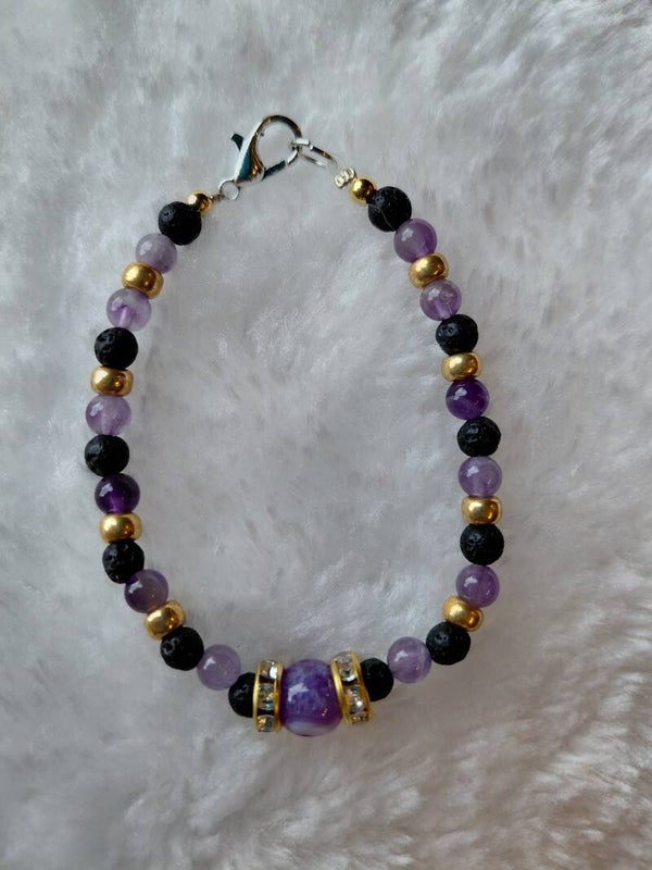 Amethist lavakraal armband met grote amethist kraal