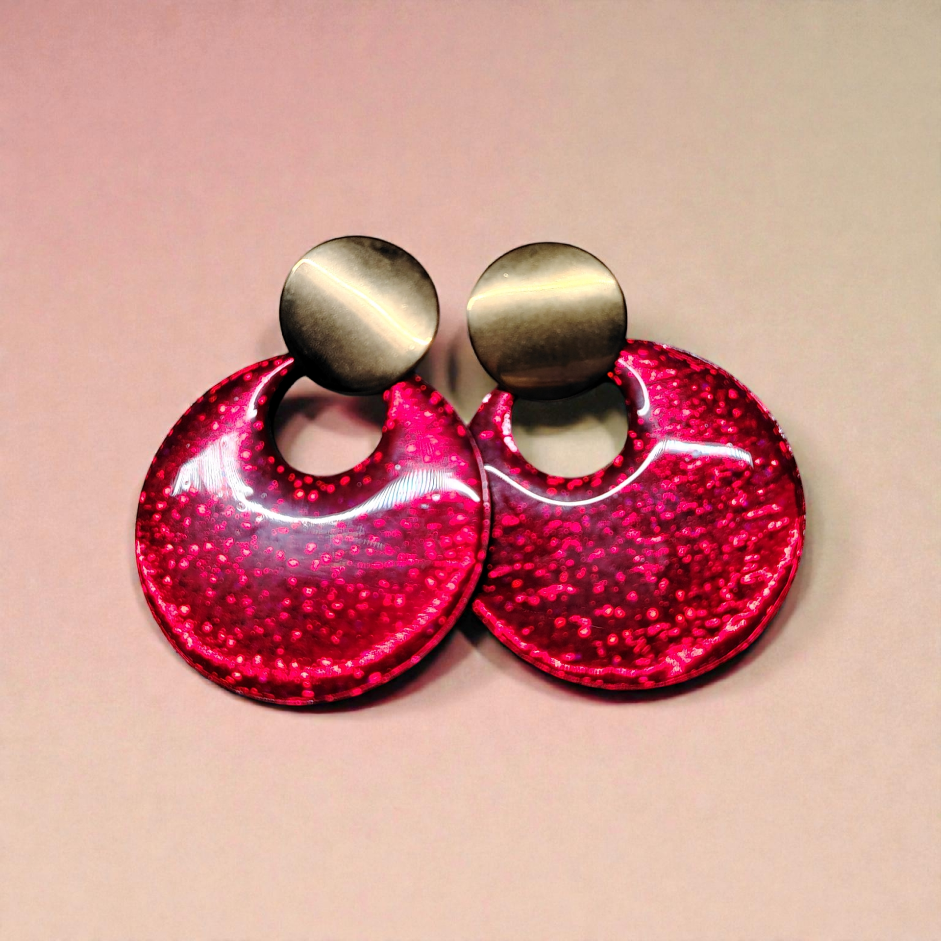 Boucles d’oreilles personnalisables en acier inoxydable et bois (vinyle pailleté + résine UV)