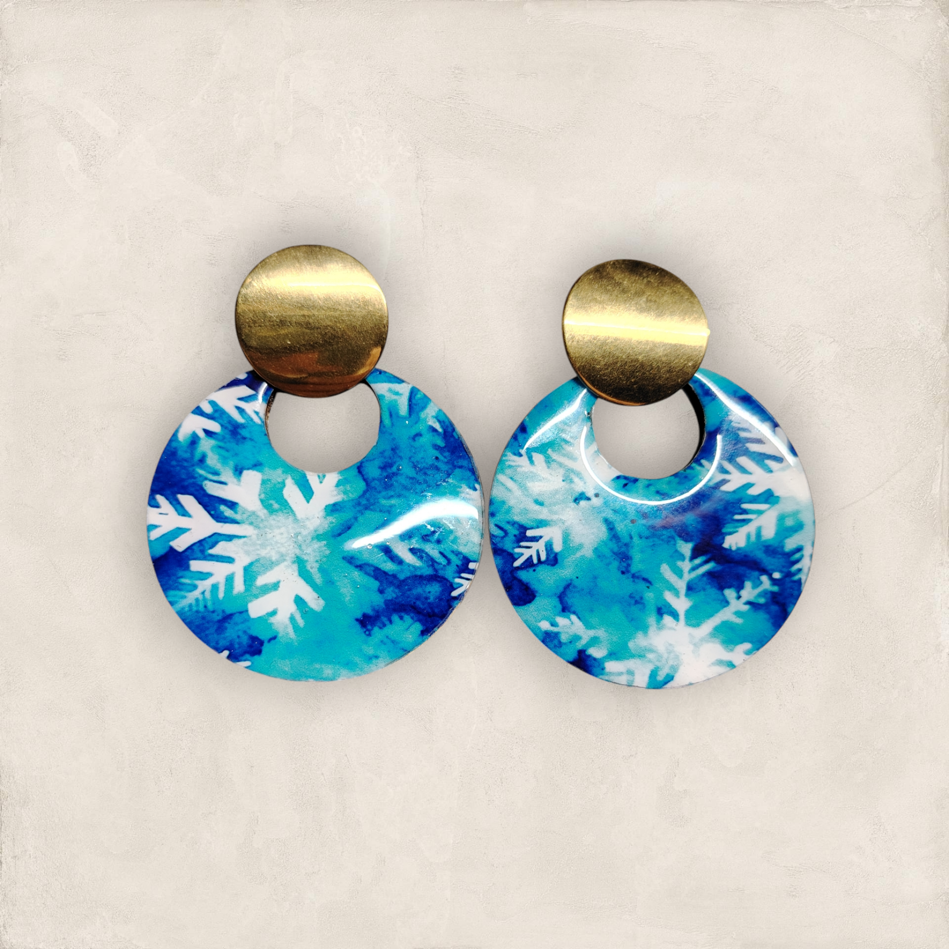 Boucles d'oreilles "Flocon Givré" – Bois Découpé Laser, Impression DTF & Résine UV