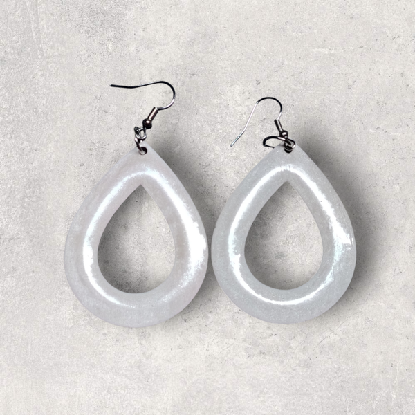 Boucles d'oreilles "Goutte de Rosée" – Bois Nacré & Résine UV Brillante