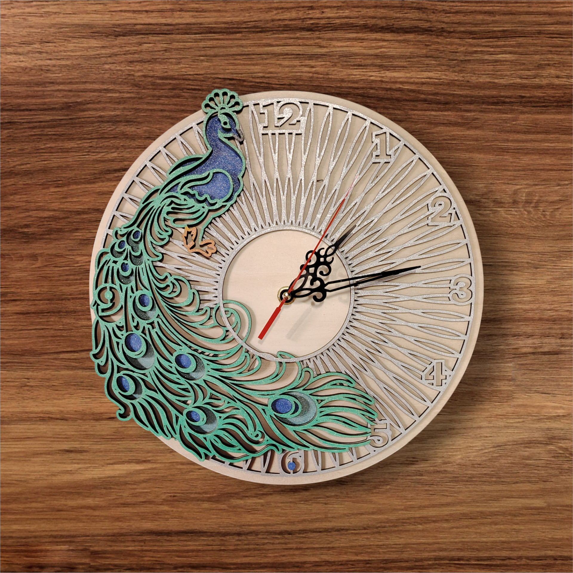 Pendule murale en bois