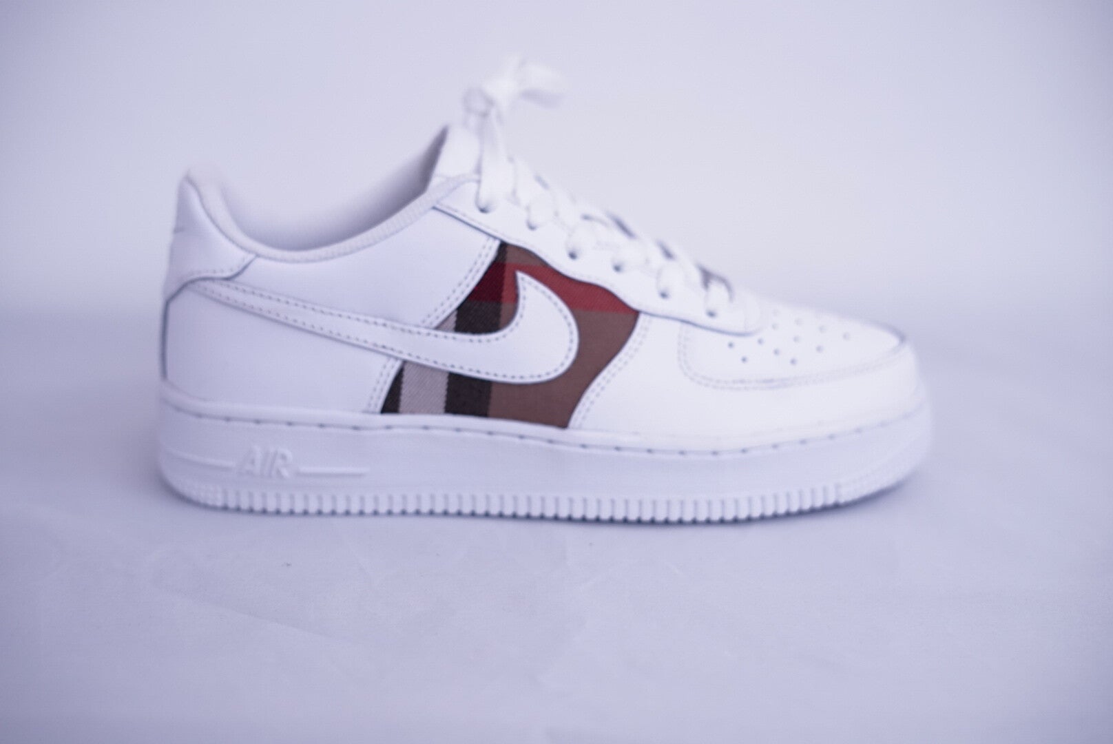Nike AF1 x Burberry | De Gouden Schoen