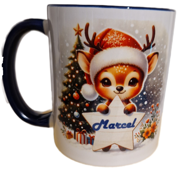 Weihnachtstasse Rentier mit Mütze, personalisierbar