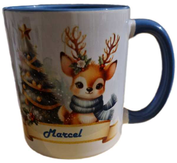 Weihnachtstasse Rentier mit Schal; personalisierbar
