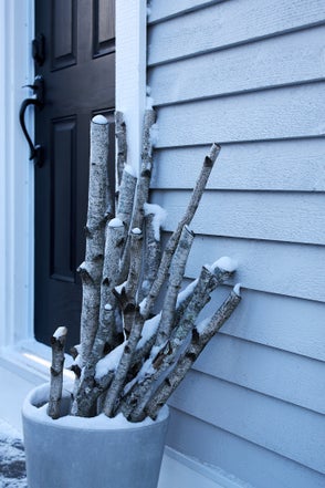 Winter garden decor