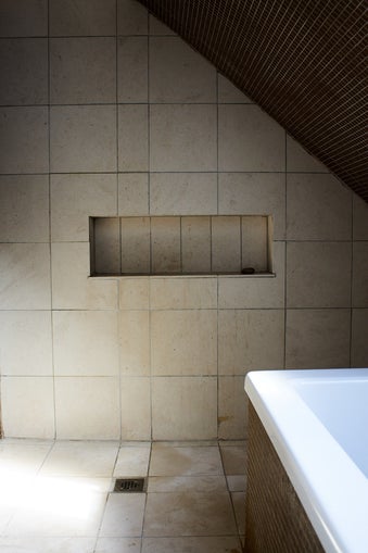 Open shower and tub