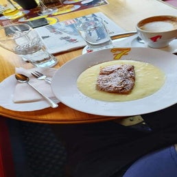 cafe7brunnen_.jpg