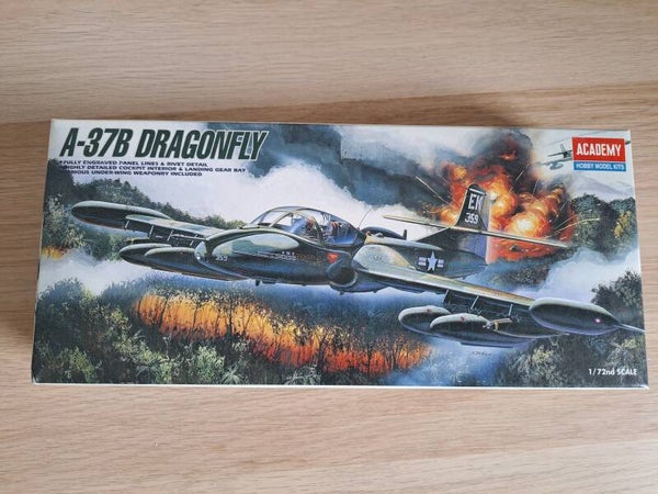 Academy 1663 - A-37B Dragonfly (1/72)