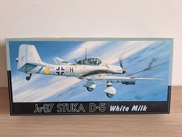 Fujimi Ju-87 Stuka D-5 White Milk (1/72)