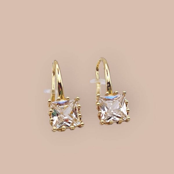 Oorbel Steker Classic Stone Wit