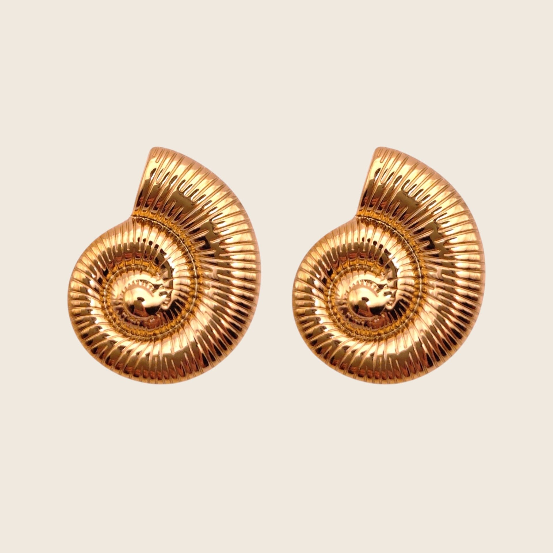 Goddes Shell Studs