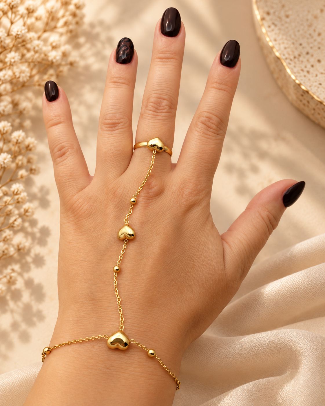 Hand Chain Lovely