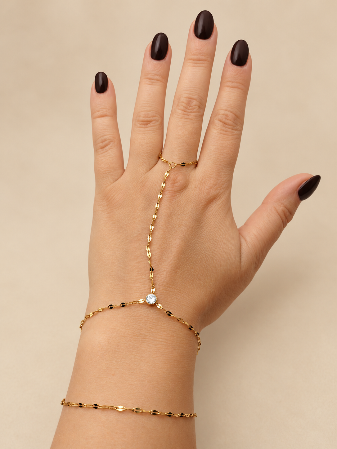 Hand Chain Radiance