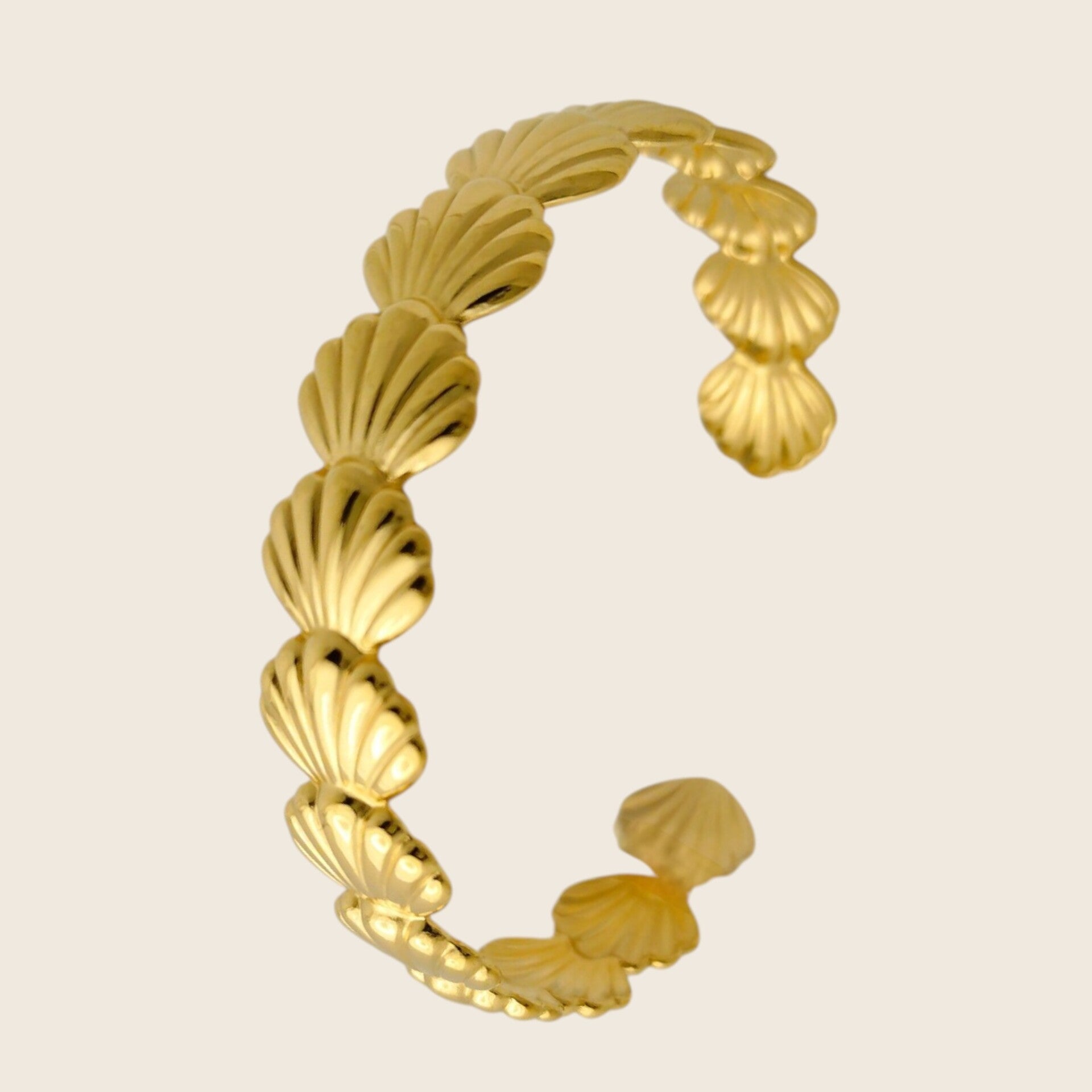 Shelly Cuff