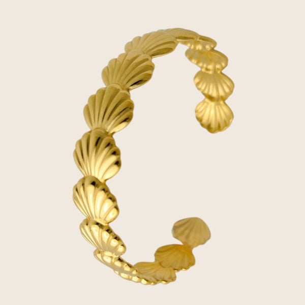 Shelly Cuff