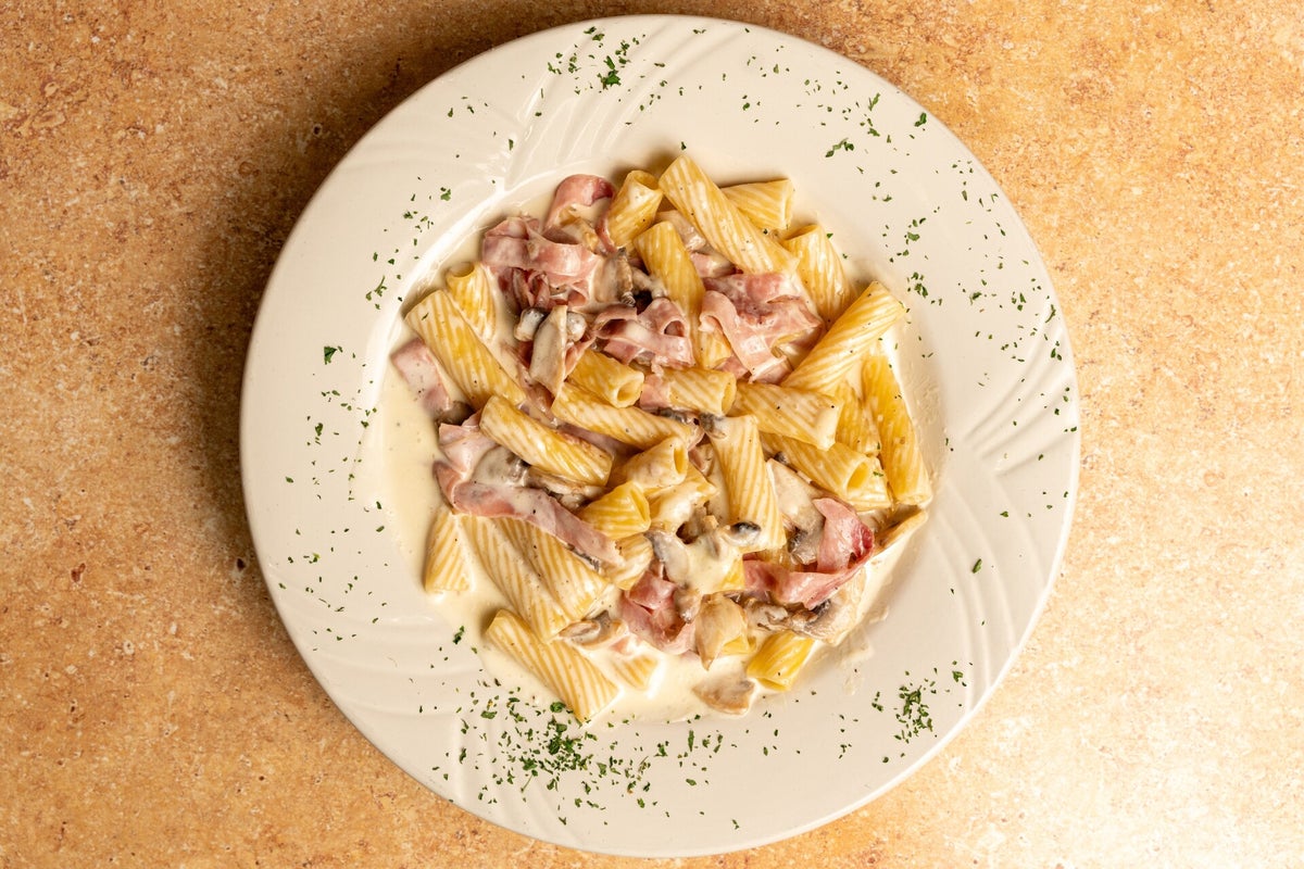 Rigatoni al ragù bianco : la recette italienne crémeuse et savoureuse