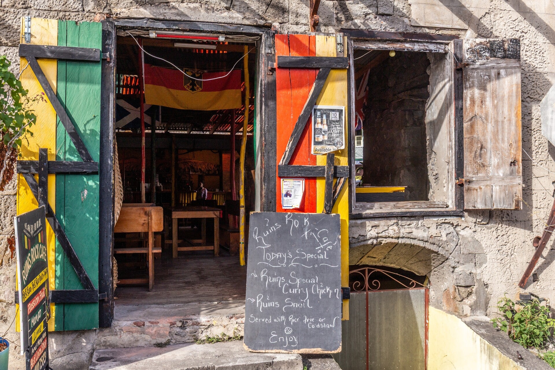 Ruins Rock Café entrance