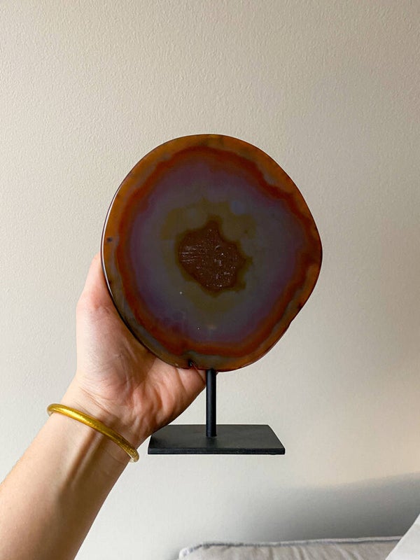 Agate On Stand L (03)