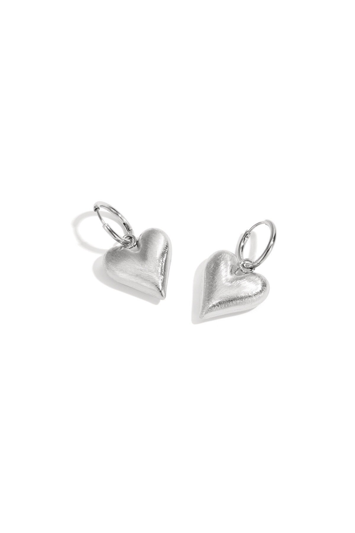 OORBELLEN GLOSSY HEART - ZILVER