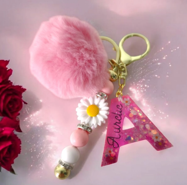Resin Sleutelhanger met initiaal – Flower Pink Edition