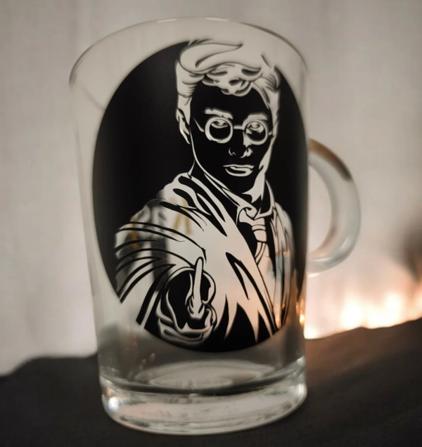Glazen mok – Magisch design (Harry-stijl)