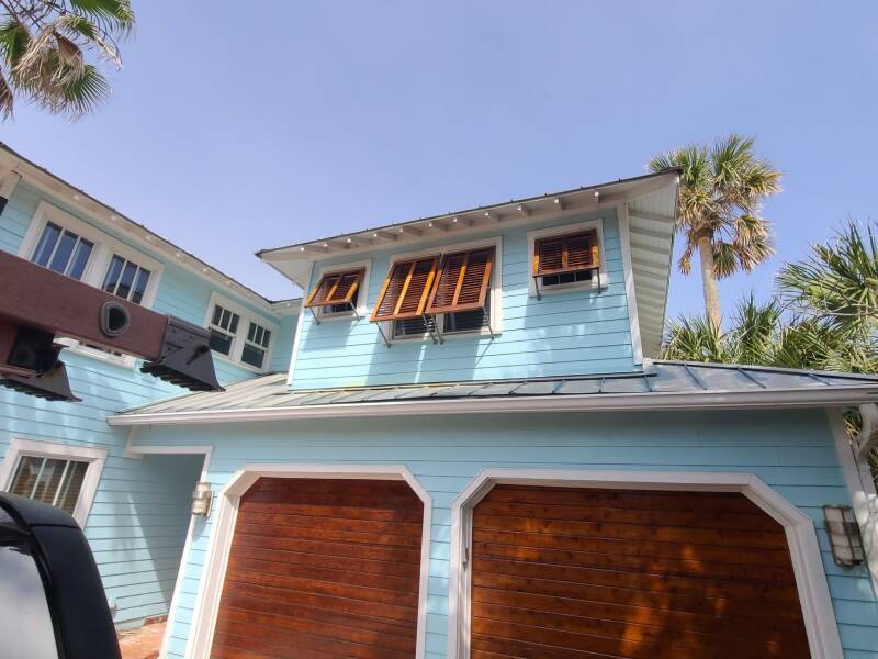loff-shudders-and-garage-doors-standard-80aqk4.jpg
