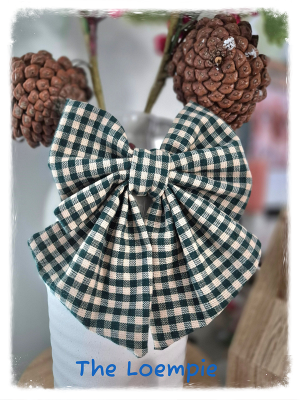 Christmas Gingham Bowtie (Green & Red)