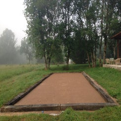 terrain-de-boules-standard-whpzec.jpg