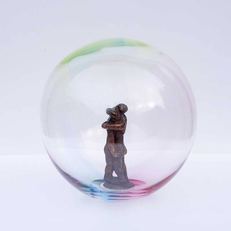 homo-bulla-omhelzing-standard-9blxgv.jpg