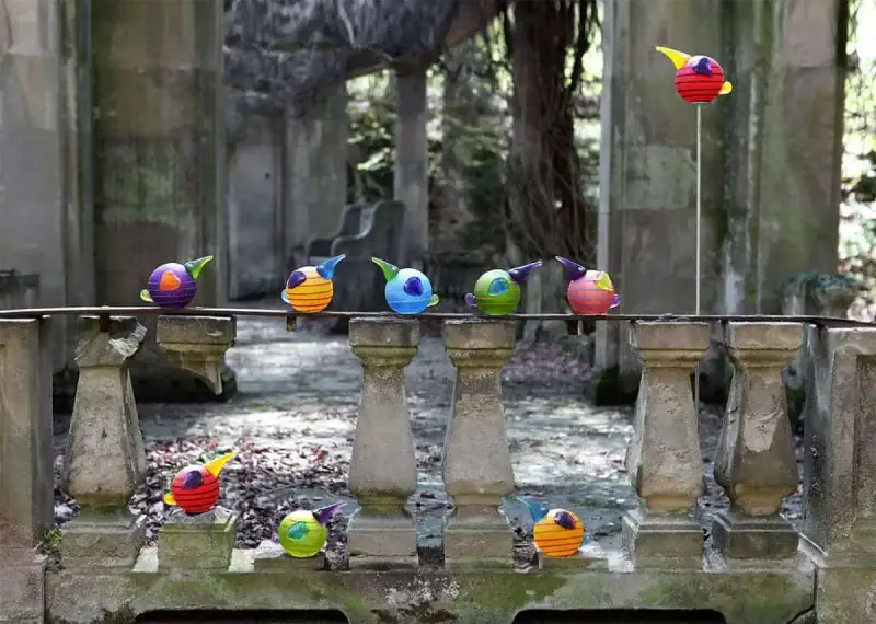 Kiwi on stick, buitensculptuur - Studio Borowski