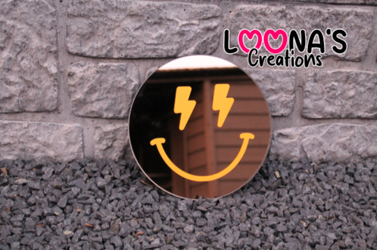 Spiegel met smiley - bliksem