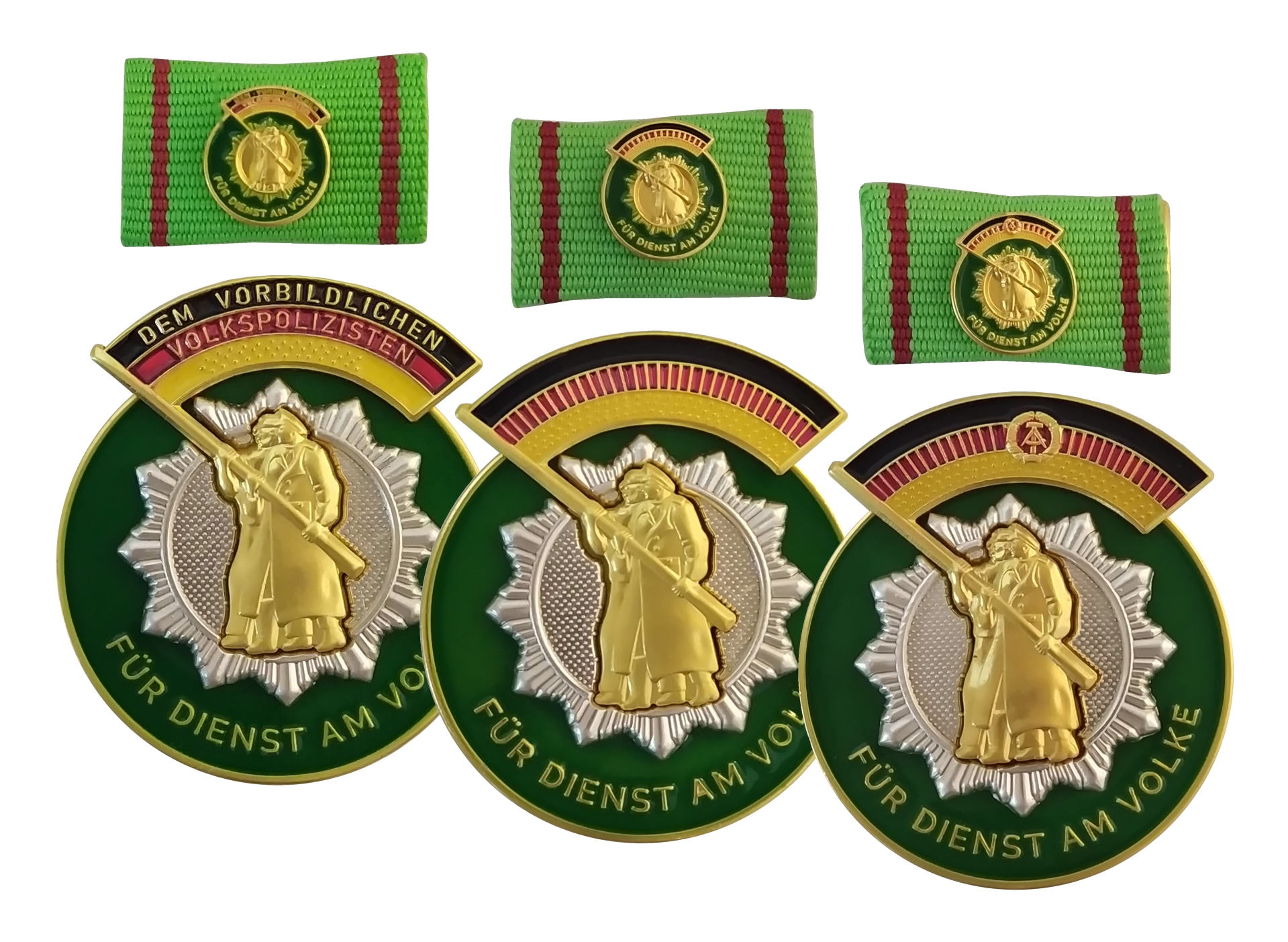 Ehrenzeichen der Deutschen Volkspolizei (Set)