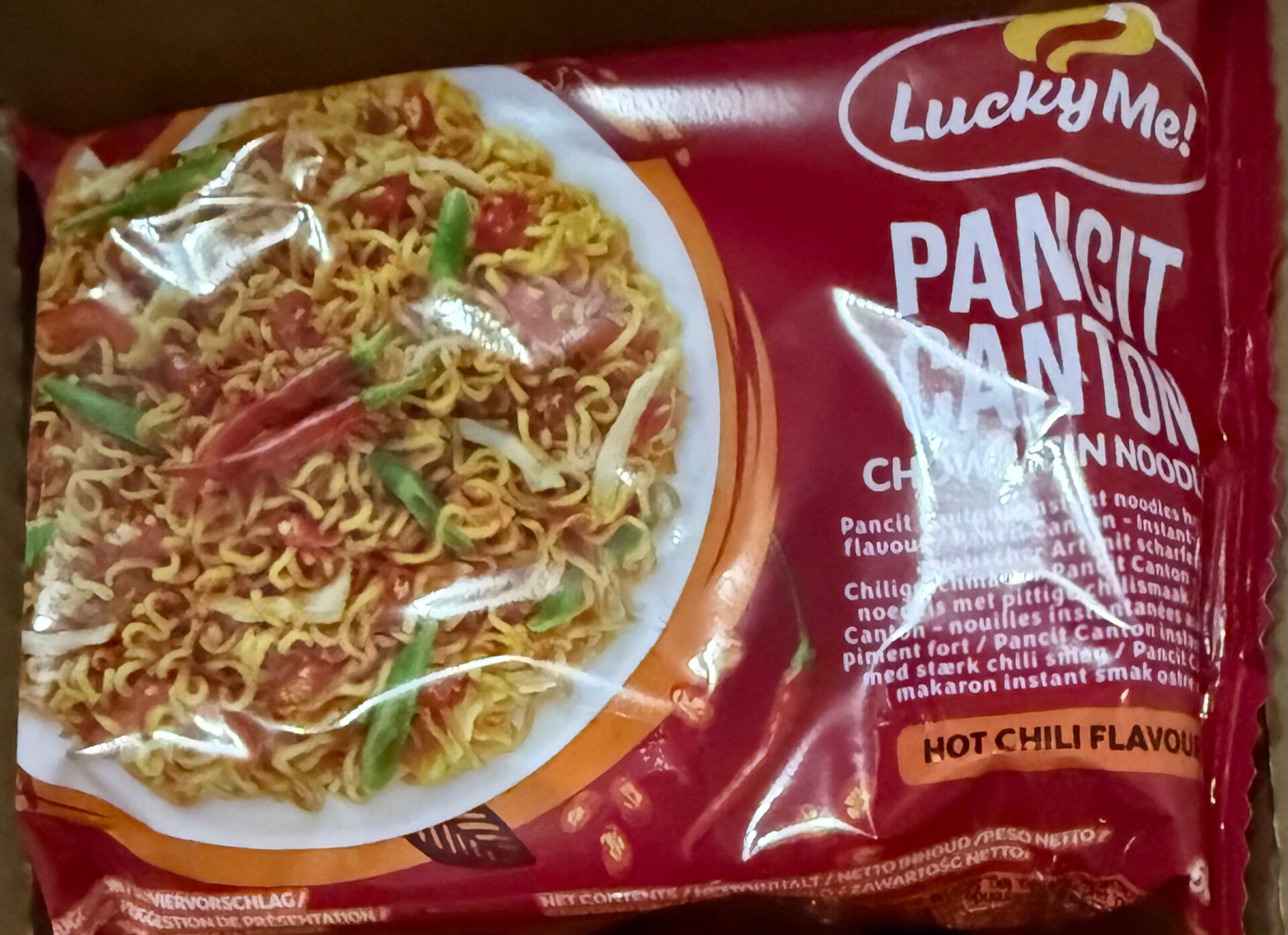 Lucky Me - Instant-Nudeln Scharf Pancit Canton/Instant Noodles Chilli Pancit Canton
