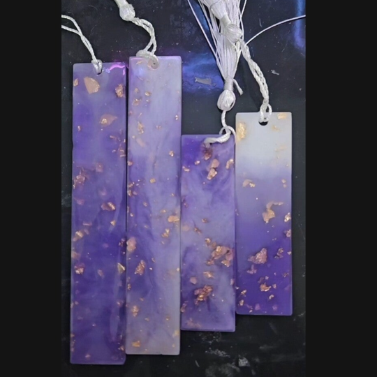 Customizable Bookmark