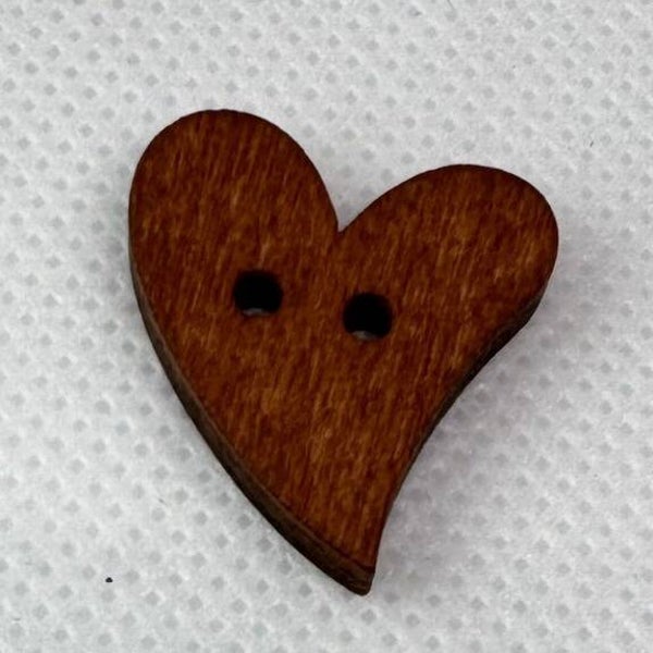 Dekorative knapper - Hjerteknapp i tre