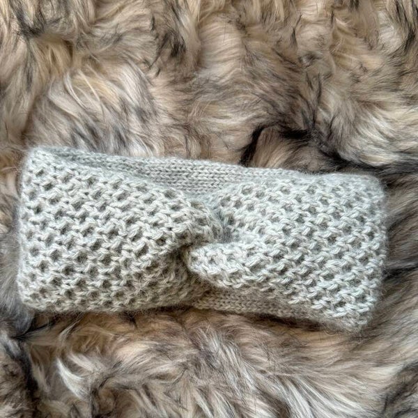 PoppiSilk pannebånd med twist