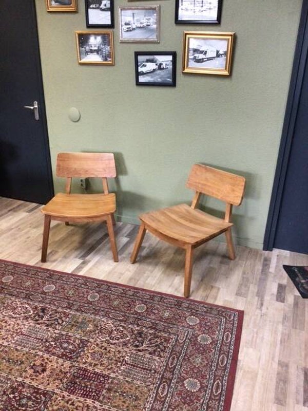 Super mooie tiek-hout stoelen.