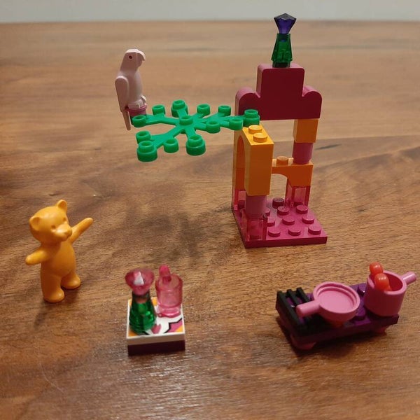 [5872]-1 Golden Land Promotional polybag