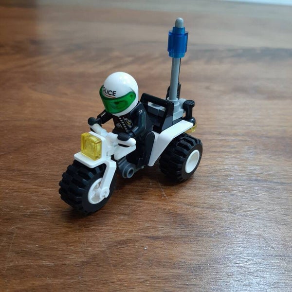 [6324]-1 Chopper Cop