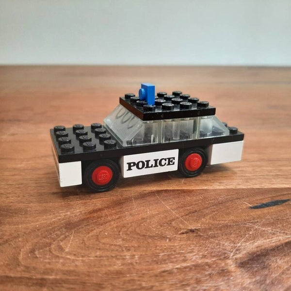 [420]-1 Police Car