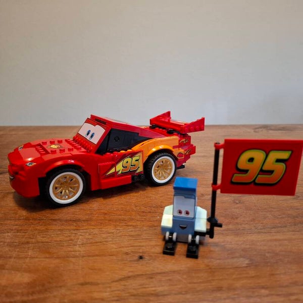 [8484]-2 Ultimate Build Lightning McQueen