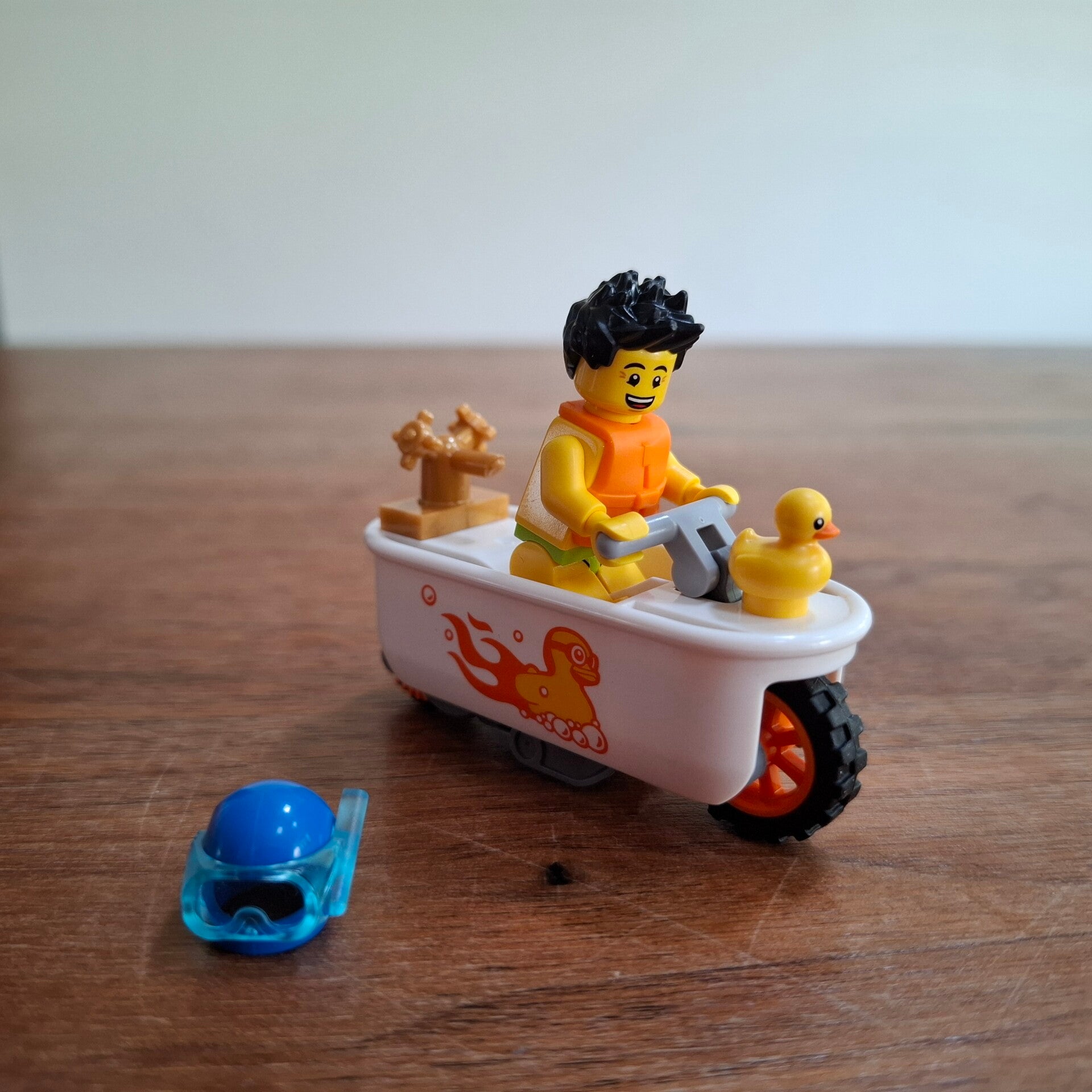 [60333]-1ib Bathtub Stunt Bike