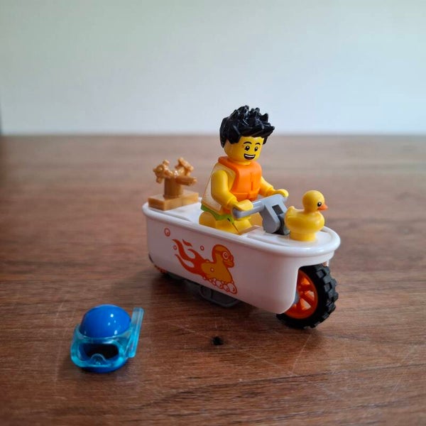 [60333]-1ib Bathtub Stunt Bike