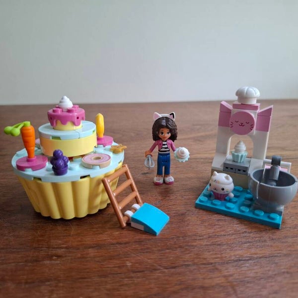 [10785]-1ib Bakey with Cakey Fun
